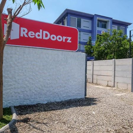 Hotel Reddoorz Near Tugu Kartasura Sukoharjo Exteriér fotografie