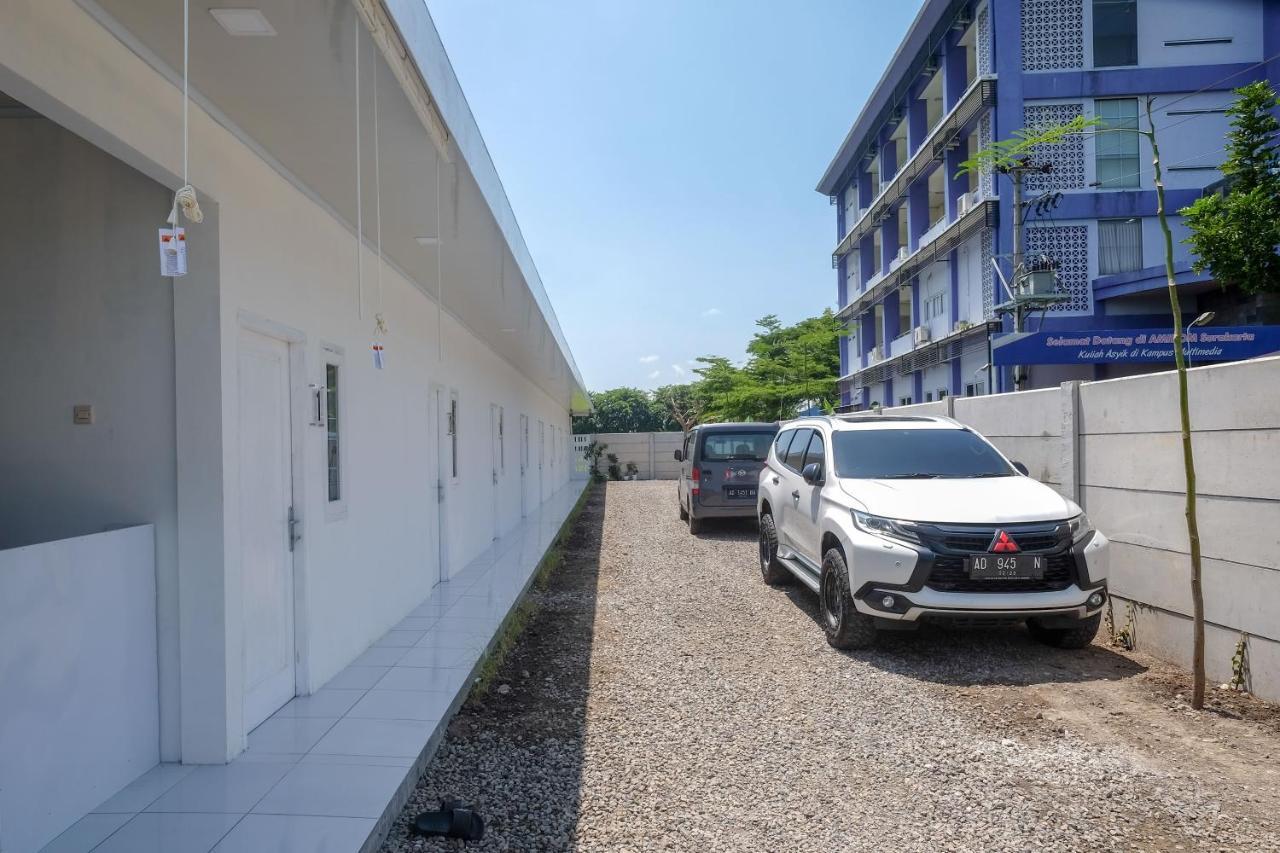 Hotel Reddoorz Near Tugu Kartasura Sukoharjo Exteriér fotografie